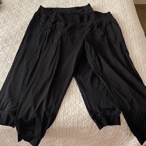 Oalka Set of 2 Black Joggers